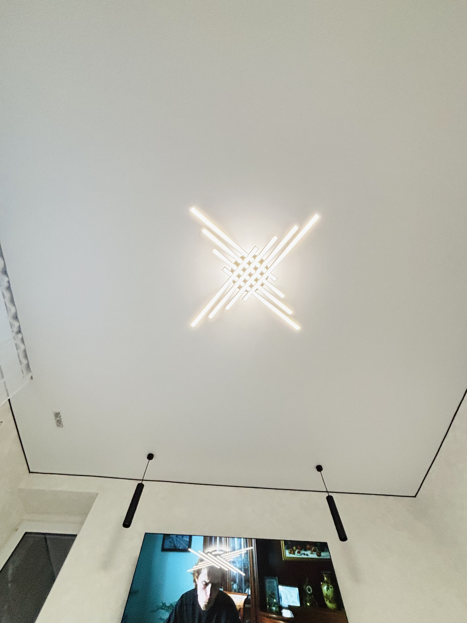 Спальня утром: ровный дневной свет